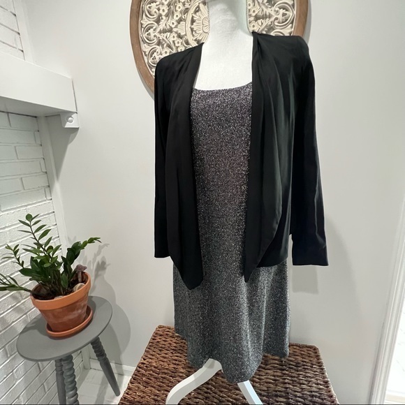 H&M Flyaway Black Jacket NWT Size 2❤️ - Picture 1 of 6